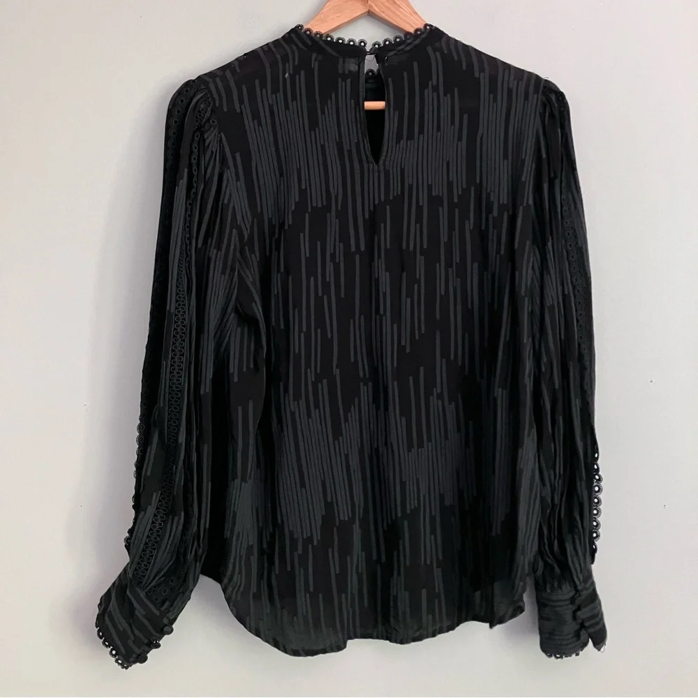 ANN TAYLOR Black Open Eyelet Long Sleeve Mock Neck Blouse Size XS (Could fit S) - Picture 5 of 11